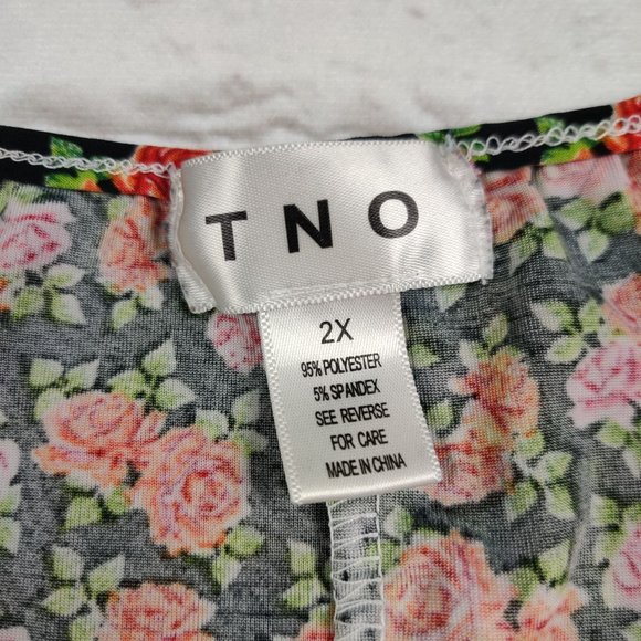 TNO plus size shirt hi low roses black pink floral print short sleeve sz 2X - Picture 3 of 4